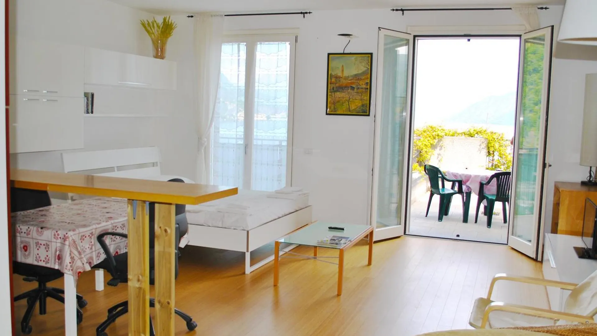 Studio Apartment Open Space With Terrace Argegno