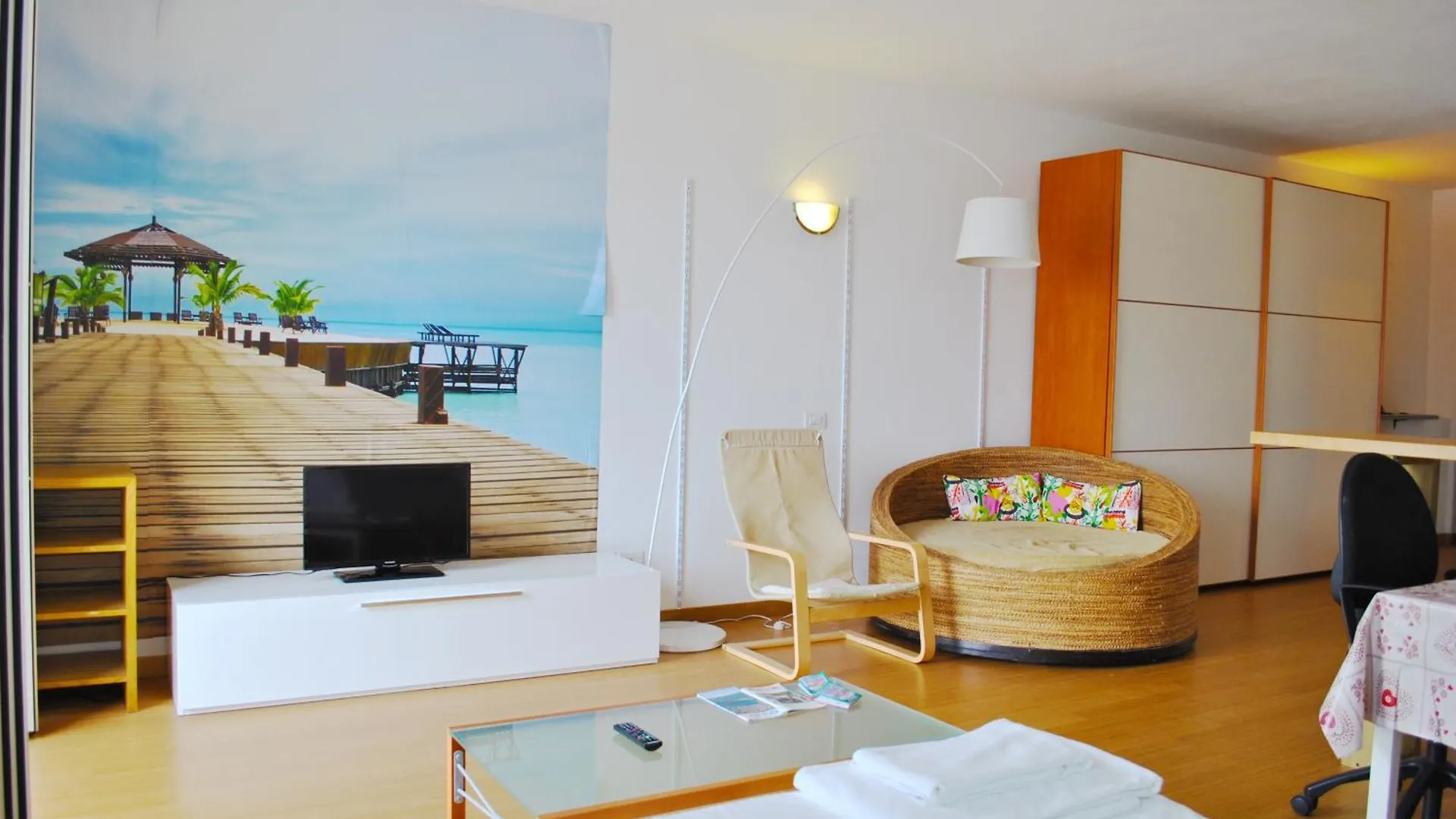 Studio Apartment Open Space With Terrace Argegno